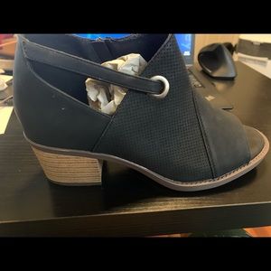 Cloudwalkers open toe bootie